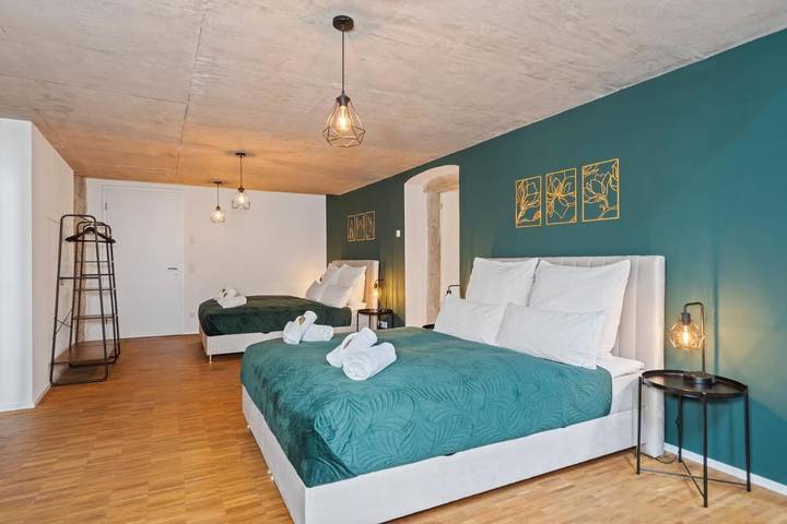 Gîte pour 8 personnes, avec terrasse à Kitzingen - 4