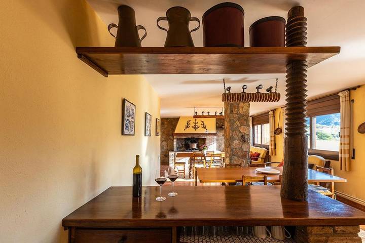 Apartamento para 7 personas, con vistas y jardín en Priorat