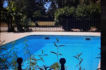 Gîte pour 4 personnes, avec jardin et terrasse à Lesparre-Médoc