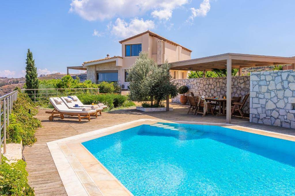 Villa für 11 Personen mit Terrasse in Agia Pelagia, Achlada