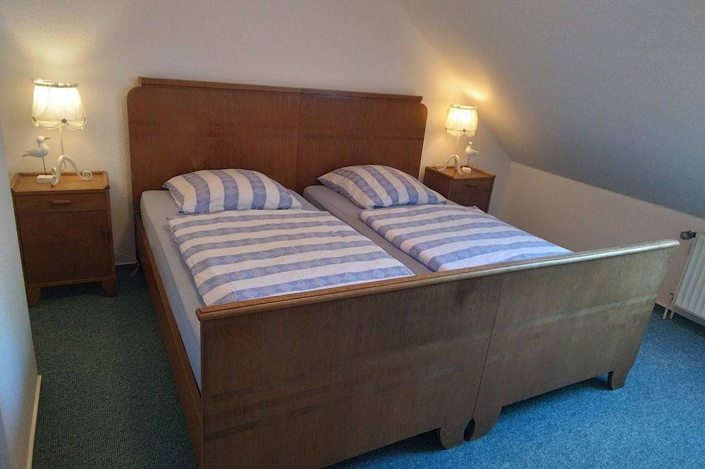Ganze Wohnung, Idyllisch geleg. 90m2 Fewo für Fam.+Reisende bis 5 Per.+Garten+Terr nordseenah 🐟 in Upgant-Schott, Nordseeküste