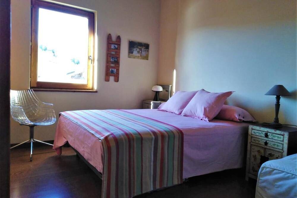 Ganze Wohnung, Penthouse 3 rooms Fireplace, Pool, Terrace & Wi-Fi in Puigcerdà, Cerdanya