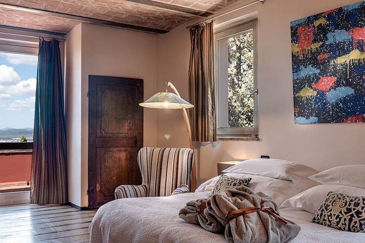 Villa per 12 persone, con giardino e piscina, con animali domestici in Scarlino