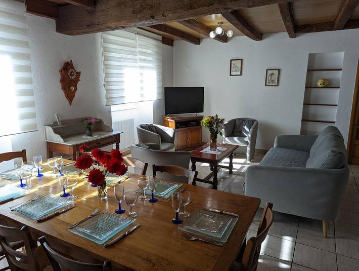 Gîte pour 8 personnes, avec jardin et terrasse, animaux acceptés en Charente - 2