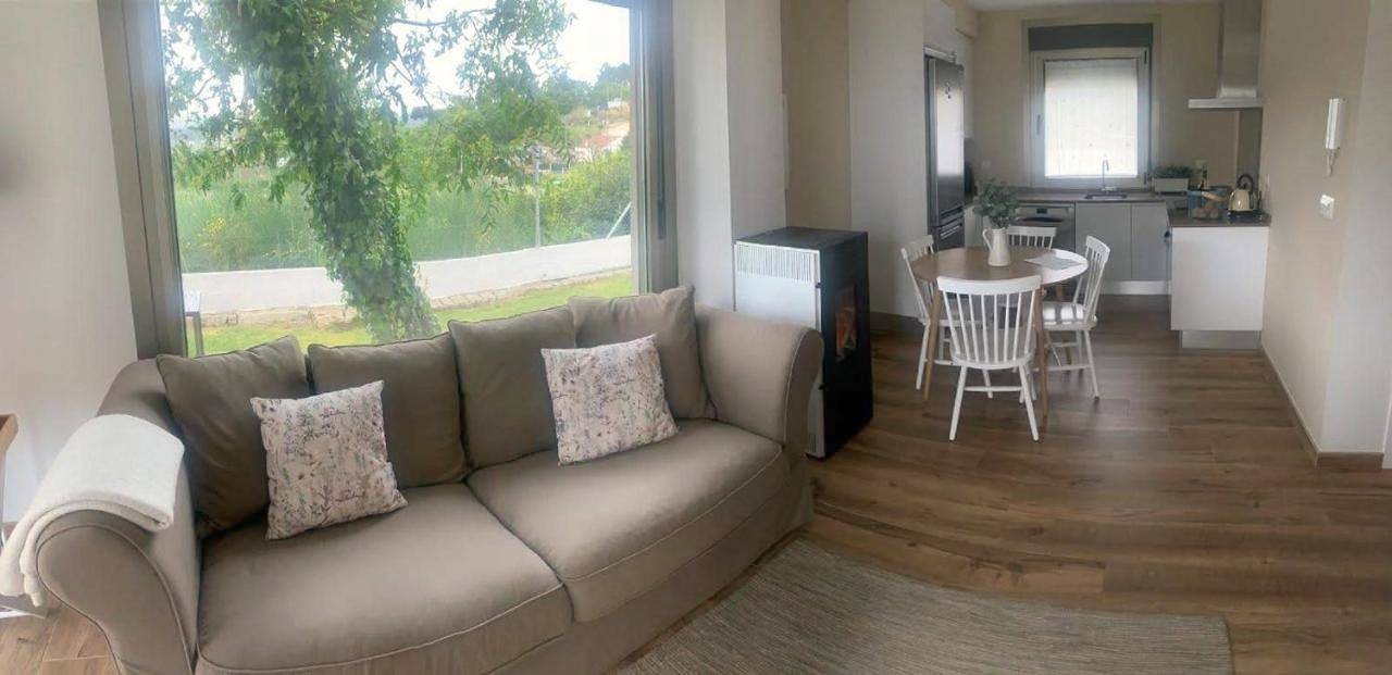 Casa Nueva Playa Areabrava Hio in Praia de Areabrava (Cangas), Cangas