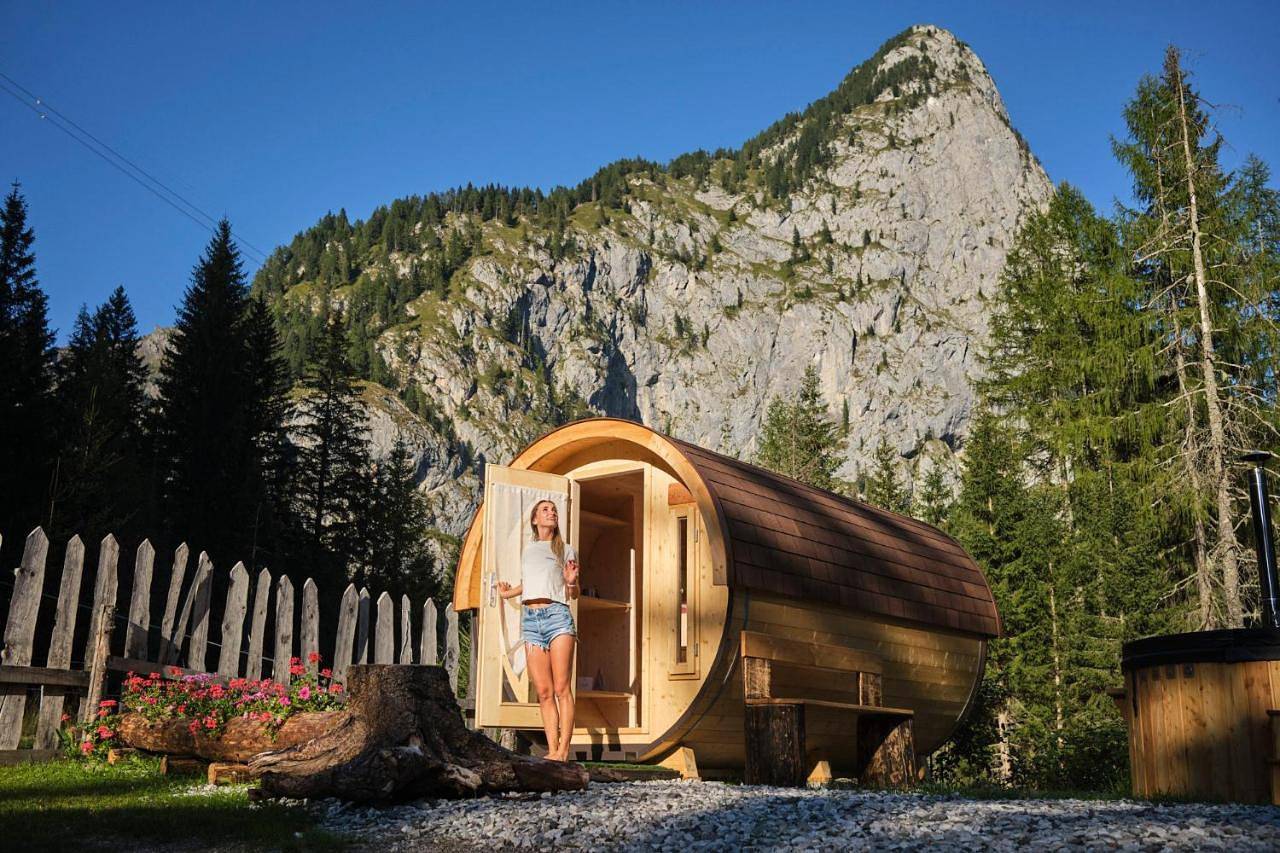 Camping Marmolada Malga Ciapela - Glamping Experience in Rocca Pietore, Dolomiti Superski