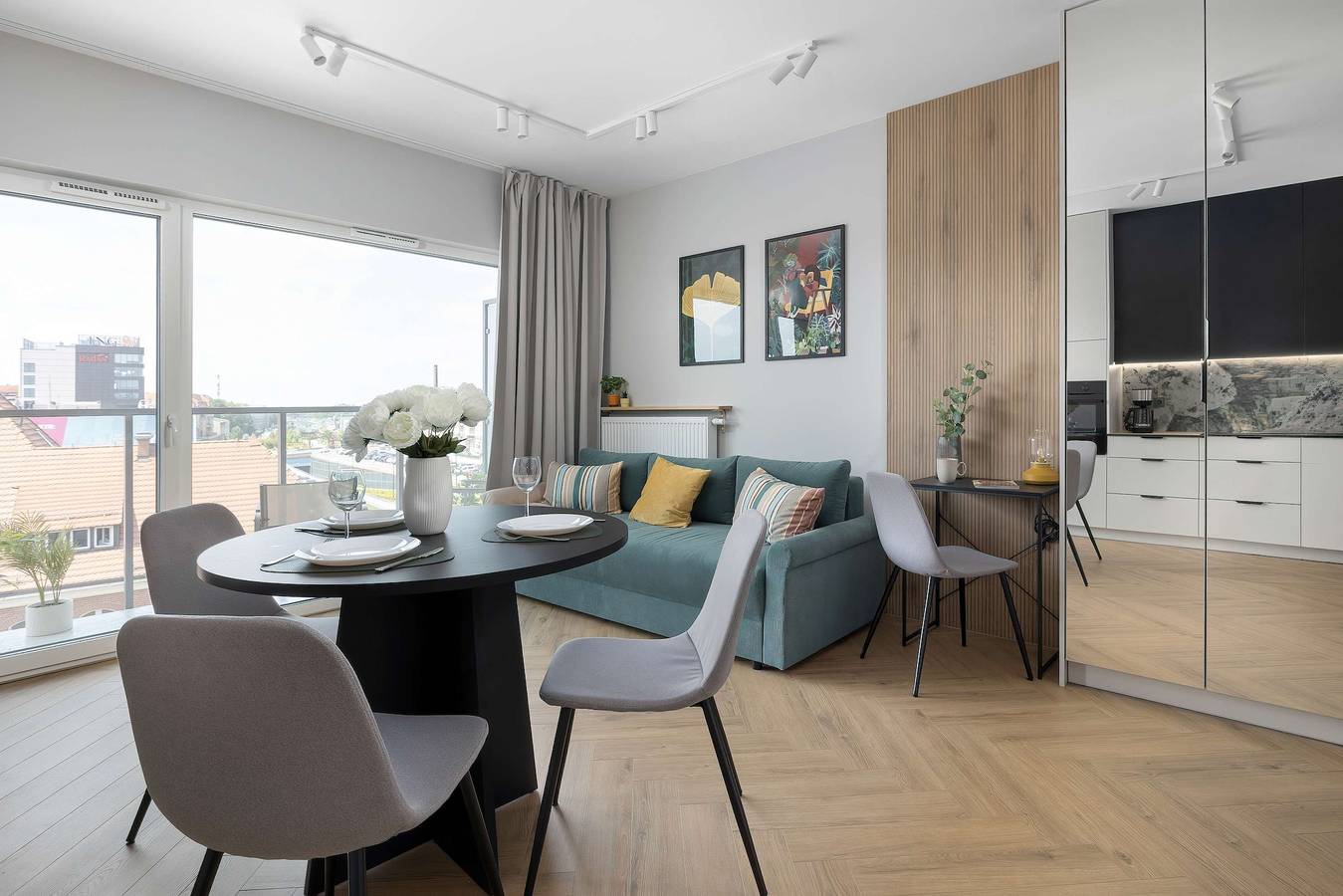 Geheel appartement, Stylish Studio in the City Centre | Car park | Prezero Arena in Gliwice, Silezië