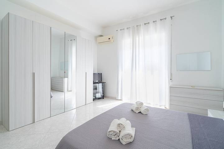 Hel lägenhet, Apartment 'La Residenza Di Adamo' with Balcony, Wi-Fi and Air Conditioning in Syrakusa, Syrakusa provins