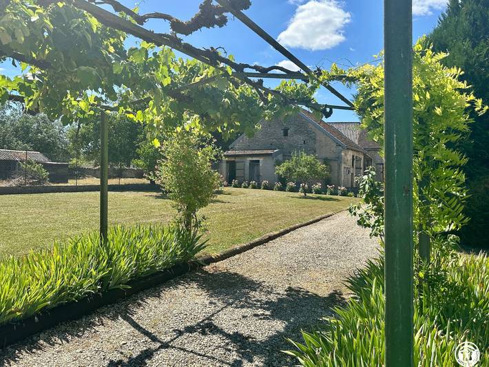 Gîte pour 6 personnes, avec Terrasse et Jardin à Touillon
