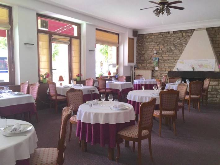 Hôtel pour 2 personnes, avec terrasse à Rully - 3