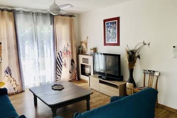 Gîte pour 6 personnes, avec jardin et terrasse à Montséret