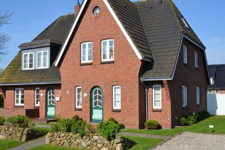Ferienwohnung für 2 Personen, mit Terrasse und Garten in Borgsum