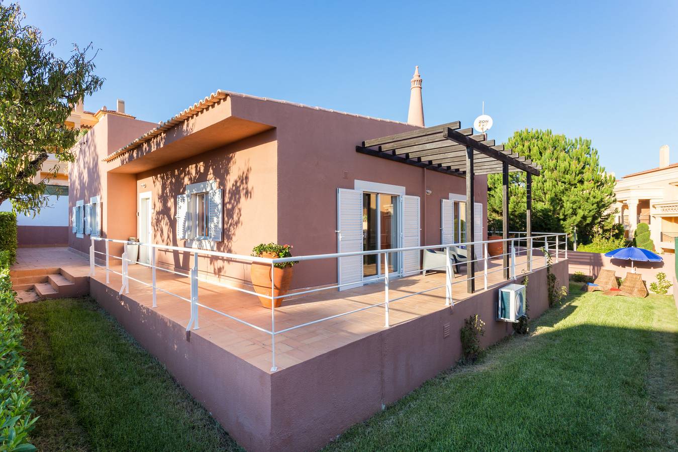 Villa for 8 Guests in Luz, Faro District
