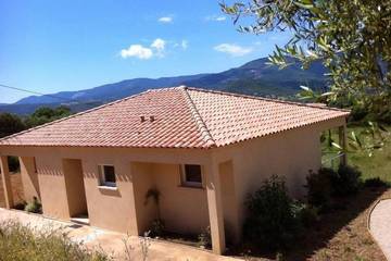 Cottage pour 4 personnes, avec jardin et terrasse à Sollacaro