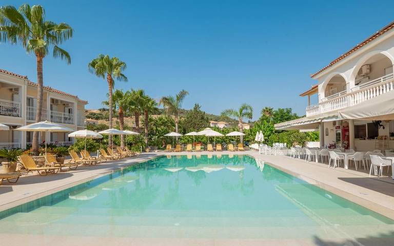 Vakantiewoning voor 4 personen, with tuin and kinderzwembad as well as uitzicht and zwembad, kindvriendelijk op Zakynthos