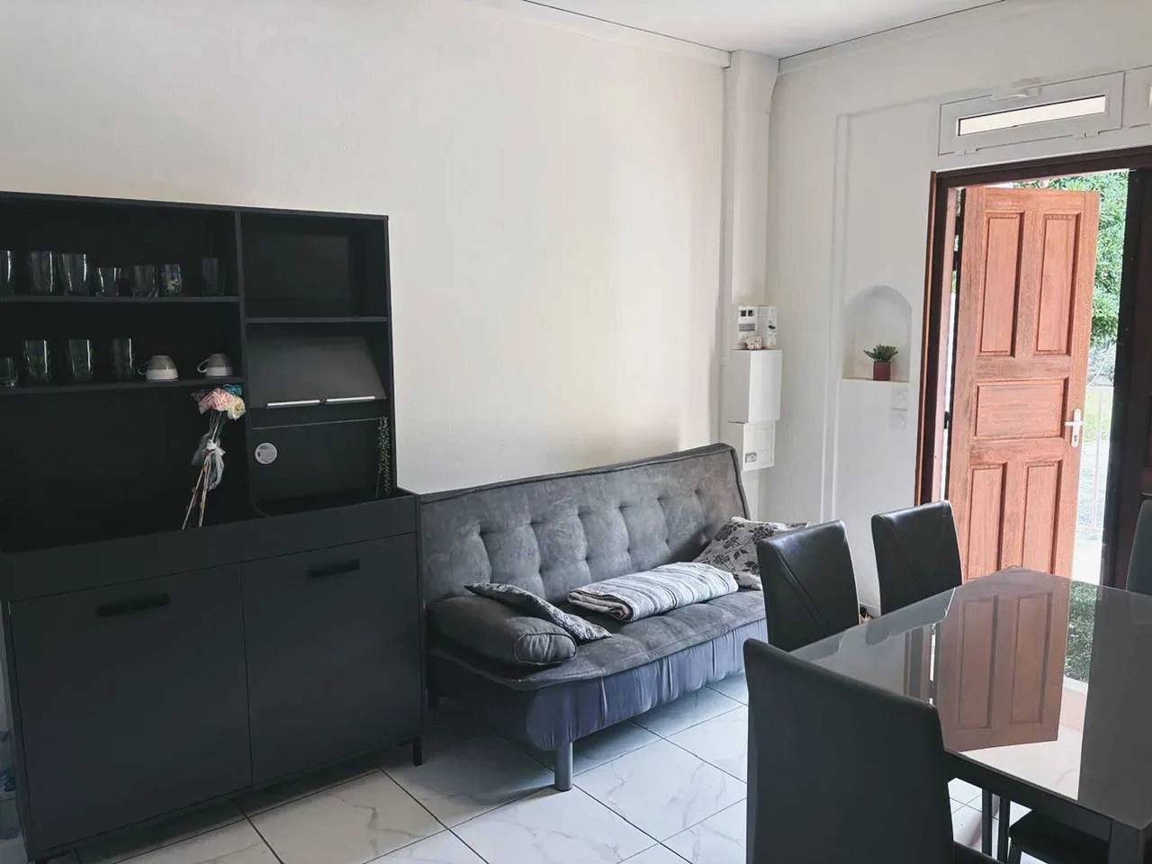 Entire apartment, Charming Apartment in Le Moule - 70 m² with Garden in Le Moule, Guadeloupe (Caribbean)