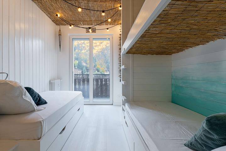 Gîte pour 7 personnes, avec balcon/terrasse dans Office De Tourisme De La Clusaz - 4