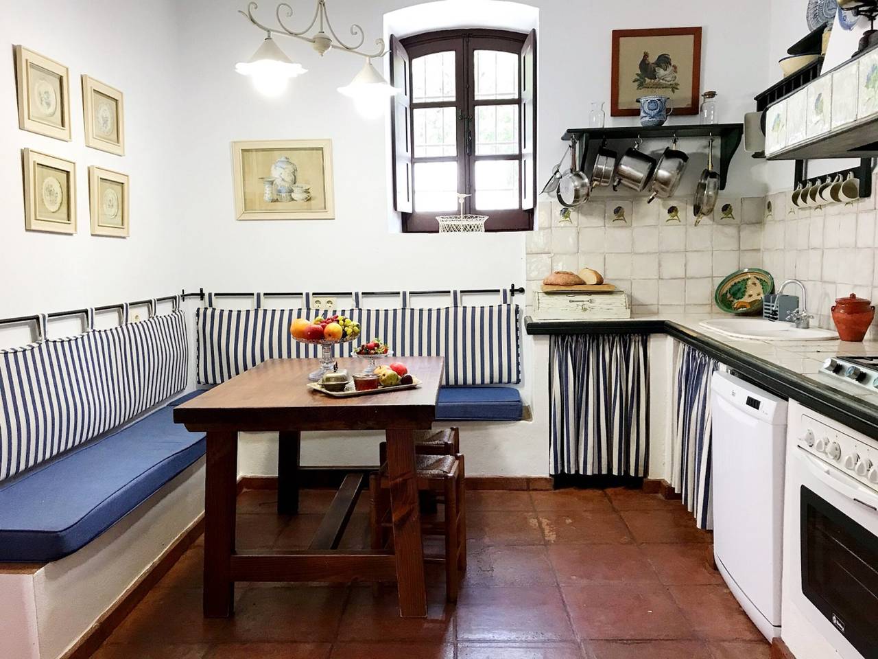 Apartamento entero, Hacienda del siglo Xix con piscina privada y jardín, 6 habitaciones, calefacción central, Cádiz in Algodonales, Pueblos Blancos