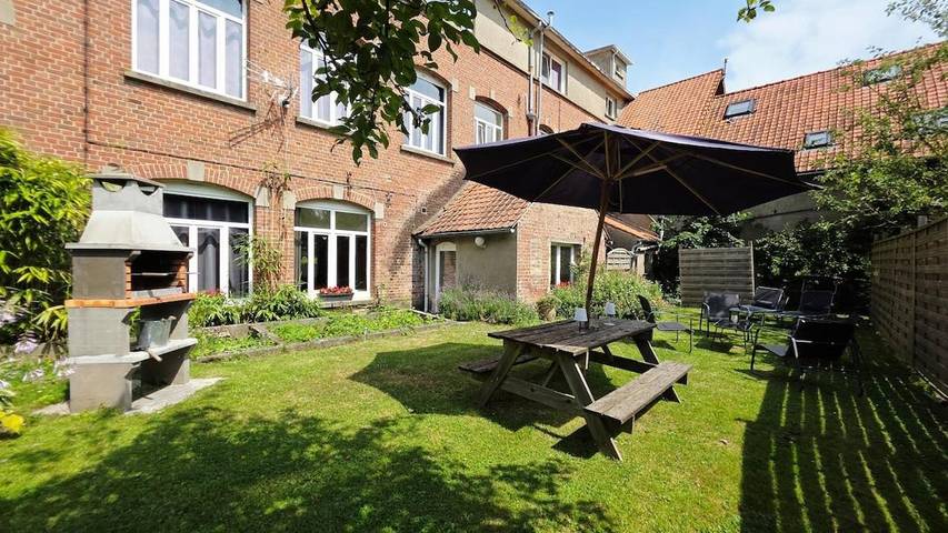 Appartement de vacances pour 7 personnes, avec Jacuzzi et Terrasse ainsi que Jardin et Sauna dans Hardinghen