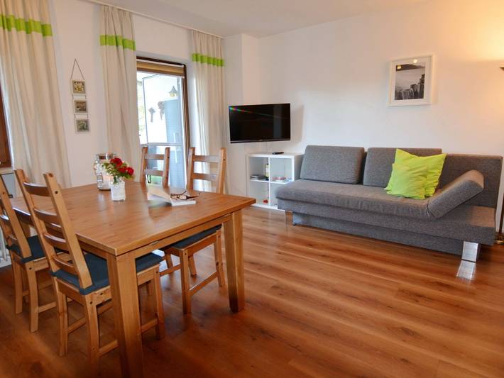 Ferienwohnung für 4 Personen, mit Balkon in Chieming