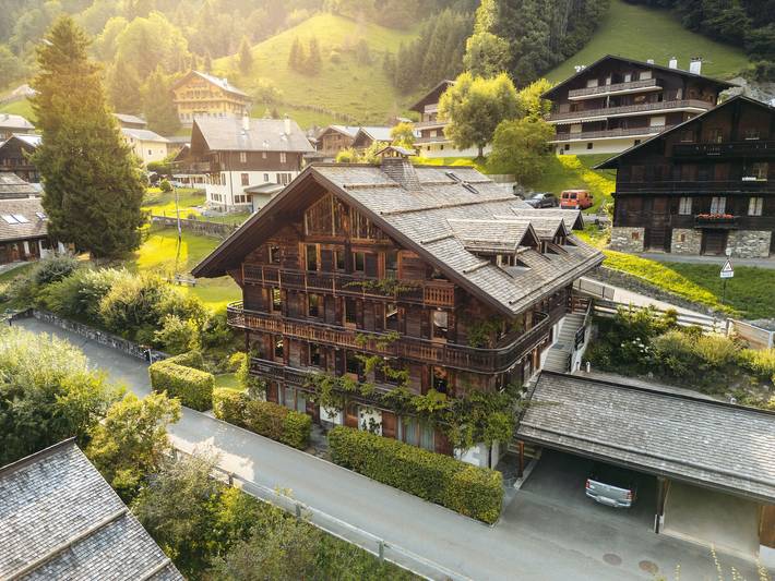 Location de vacances pour 6 personnes, avec balcon à Champéry