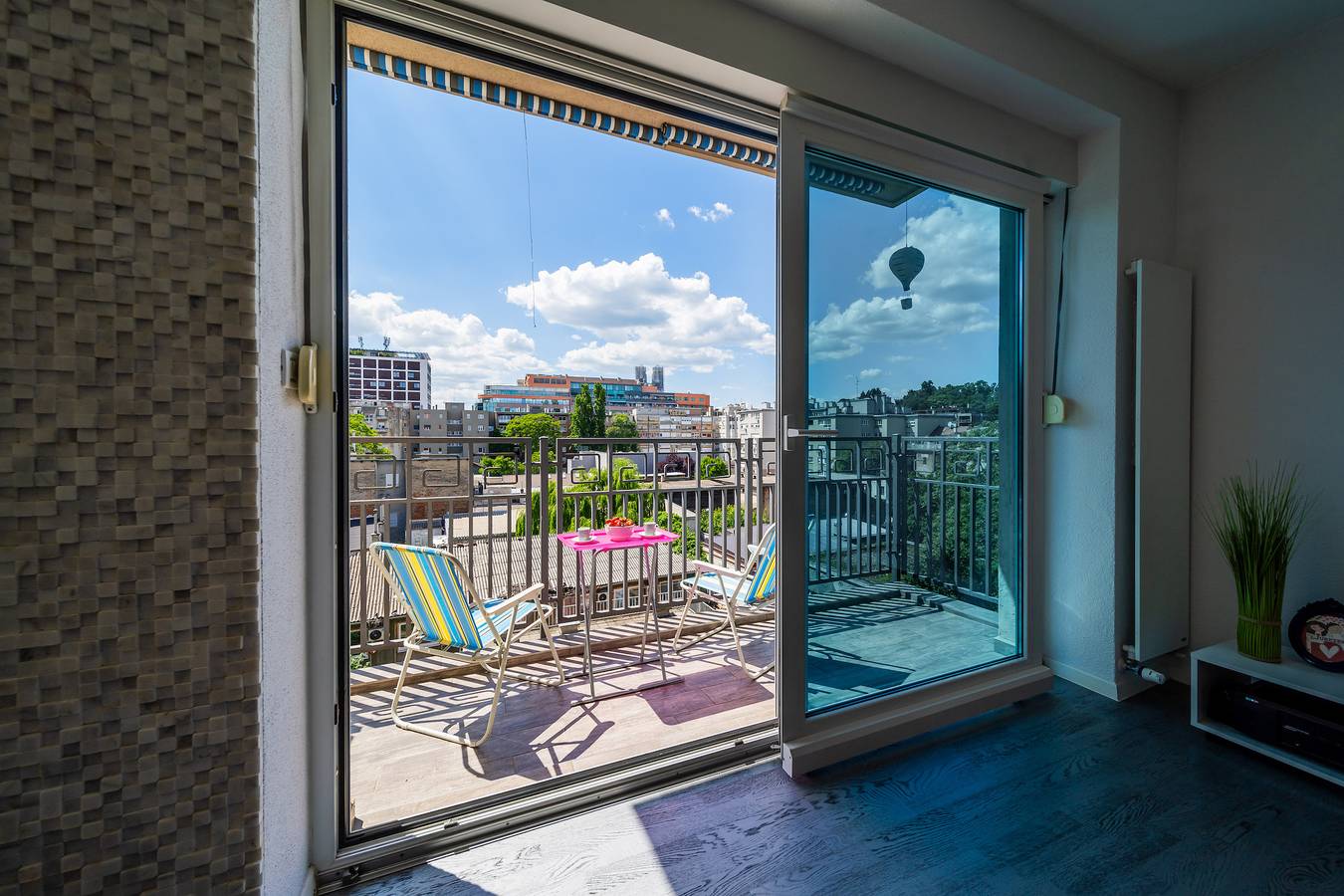 Ganze Wohnung, Silver Apartment With Hot Tub And Balcony in Zagreb, Zagreb und Umgebung