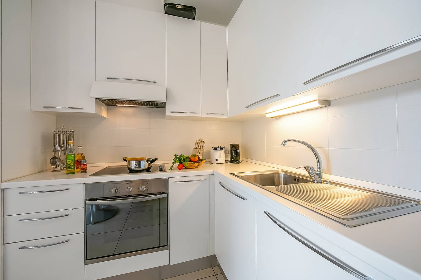 Ganze Wohnung, Vista di Maccagno Fantastico Pool in Maccagno, Maccagno con Pino e Veddasca