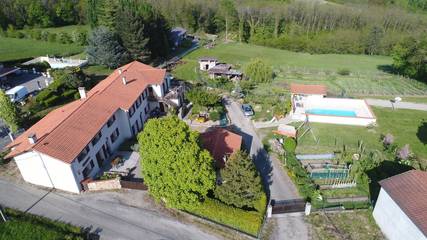 Gîte pour 9 Personnes dans Saint-Just-Chaleyssin, Région de Vienne, Photo 1