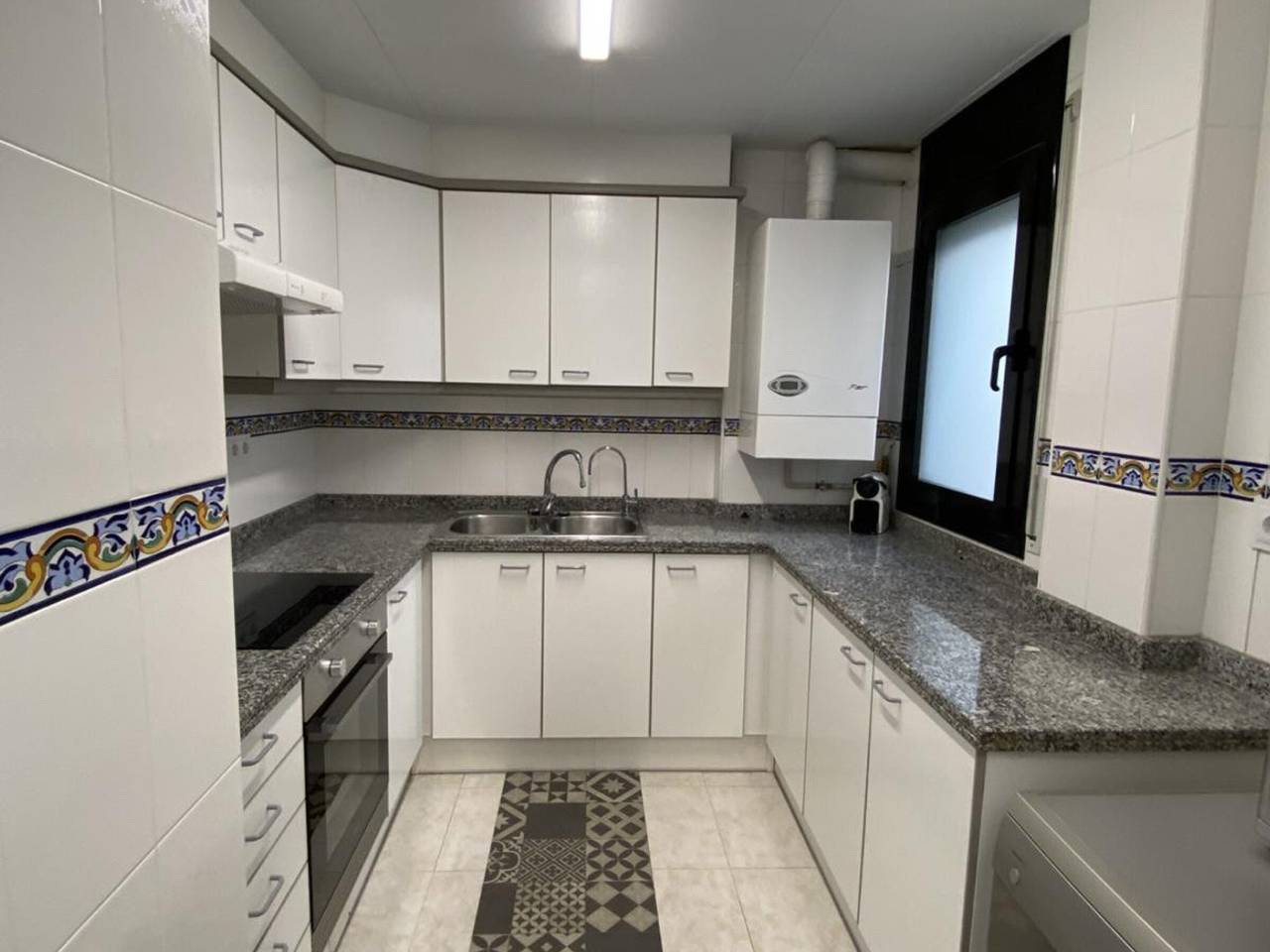 Apartamento entero, Apartamento frente al mar en Calella, 3 habitaciones, Wi-Fi, aire acondicionado, parking, mascotas in Calella, Costa del Maresme