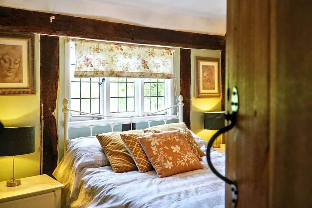 Perfect Booking | The Buttery 500 Year Old Cottage in Kent