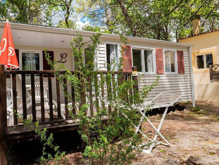 Camping Le Parc - Mobile home 4 persons - Standard in Saint-Paul-en-Forêt, Draguignan region