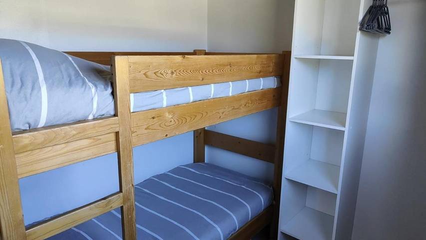 Location de vacances pour 6 personnes, avec vue ainsi que terrasse et vue sur le lac, animaux acceptés à Pontis - 2