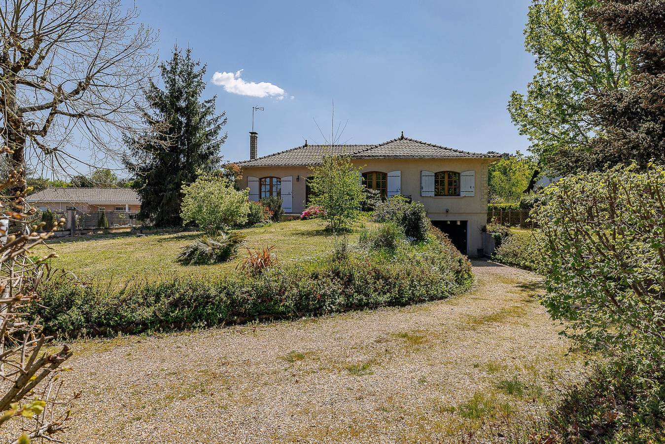 La Châtelaine - A 25min de St Emilion in Saint-Seurin-sur-l'Isle, Région de Libourne