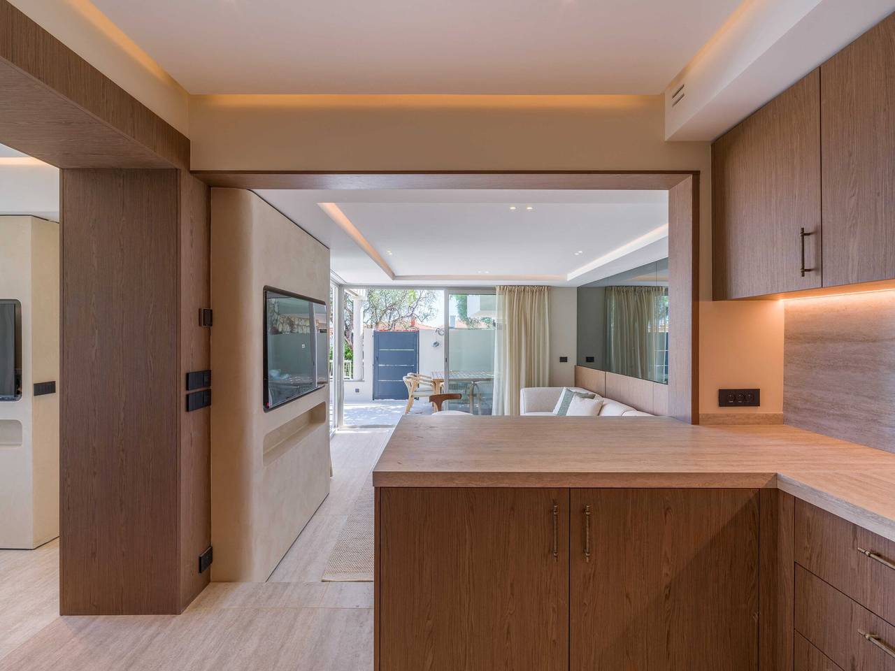 Entire apartment, Exceptional Apartment with Terrace & Sea View in Villefranche-sur-Mer, Mediterranean Coast (France)
