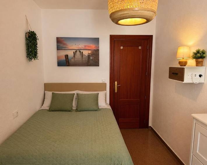 Apartamento de vacaciones para 2 personas, con vistas además de jardín y piscina - 1