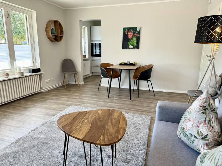 Ganze Wohnung, Modernes App. in Top-Lage, inkl. Pkw-Stellplatz, WLAN. Haustiere nicht erlaubt. in Westerland, Sylt (Gemeinde)