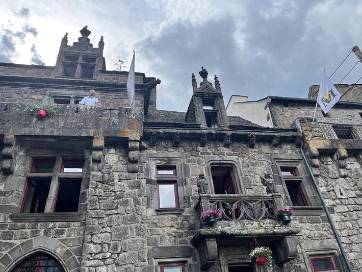 Maison d’hôte pour 3 personnes, avec terrasse ainsi que jardin et vue à Besse-et-Saint-Anastaise - 3