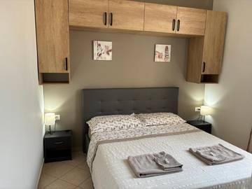 Maison d’hôte pour 2 personnes, avec jardin et vue, animaux acceptés dans Gare De Bologne