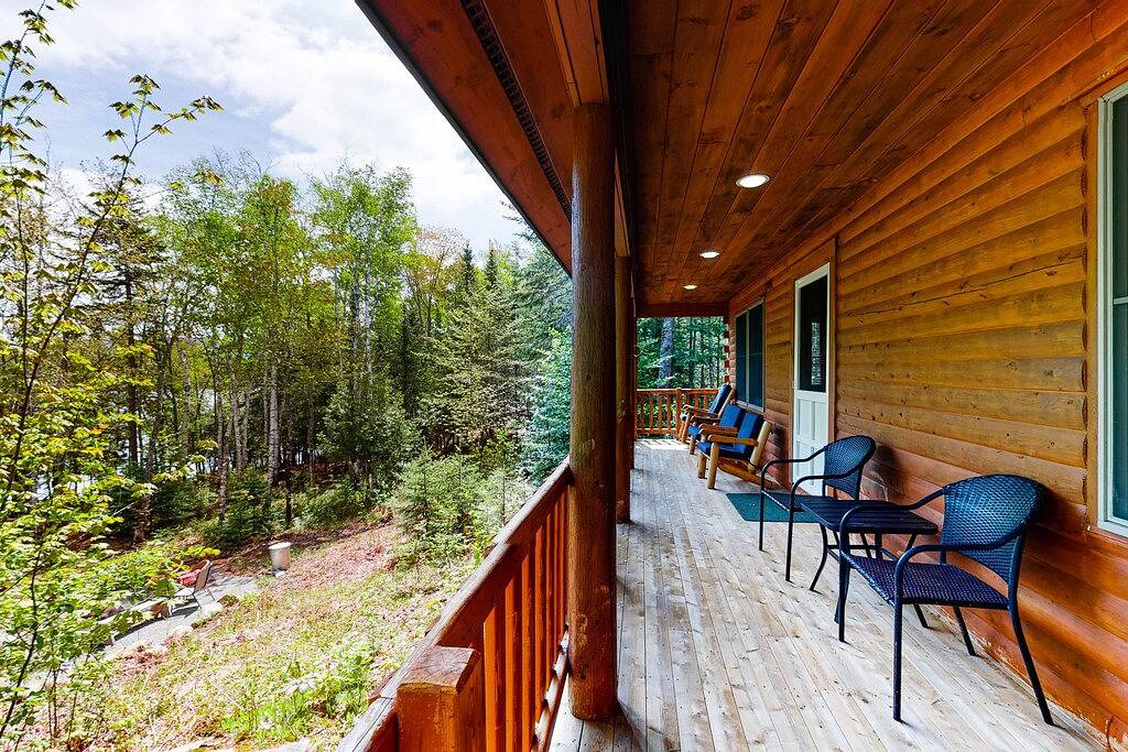 Dog-friendly lakefront home with deck, grill, Wifi, shared dock & water access in Moosehead Lake
