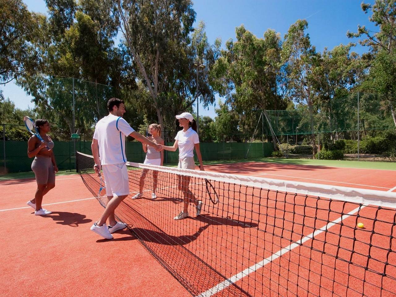 Chalet in Baia Domizia mit Privatstrand in Baia Domizia, Caserta Provinz