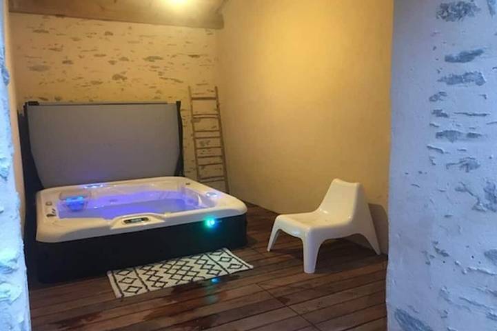 Maison de vacances pour 2 personnes, avec piscine et jacuzzi à Les Moutiers-en-Retz