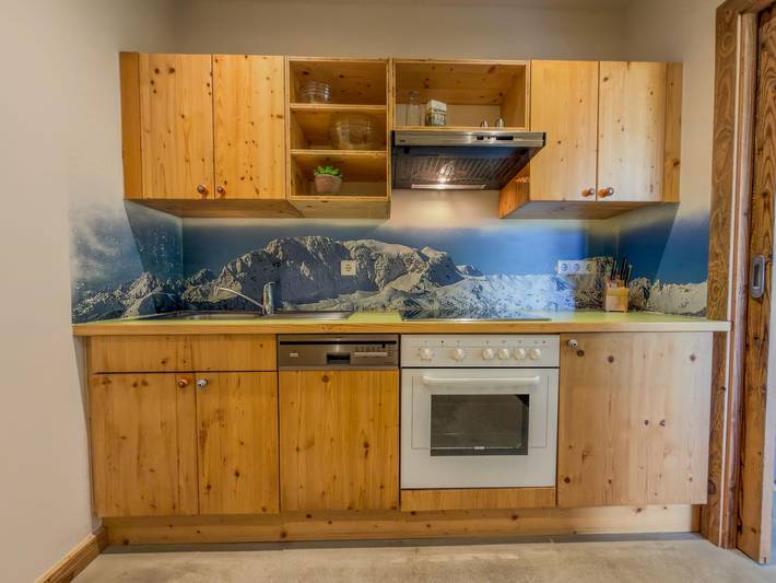 Naturchalet am Waldrand mit Infrarot Sauna in Hermagor, Hermagor-Pressegger See