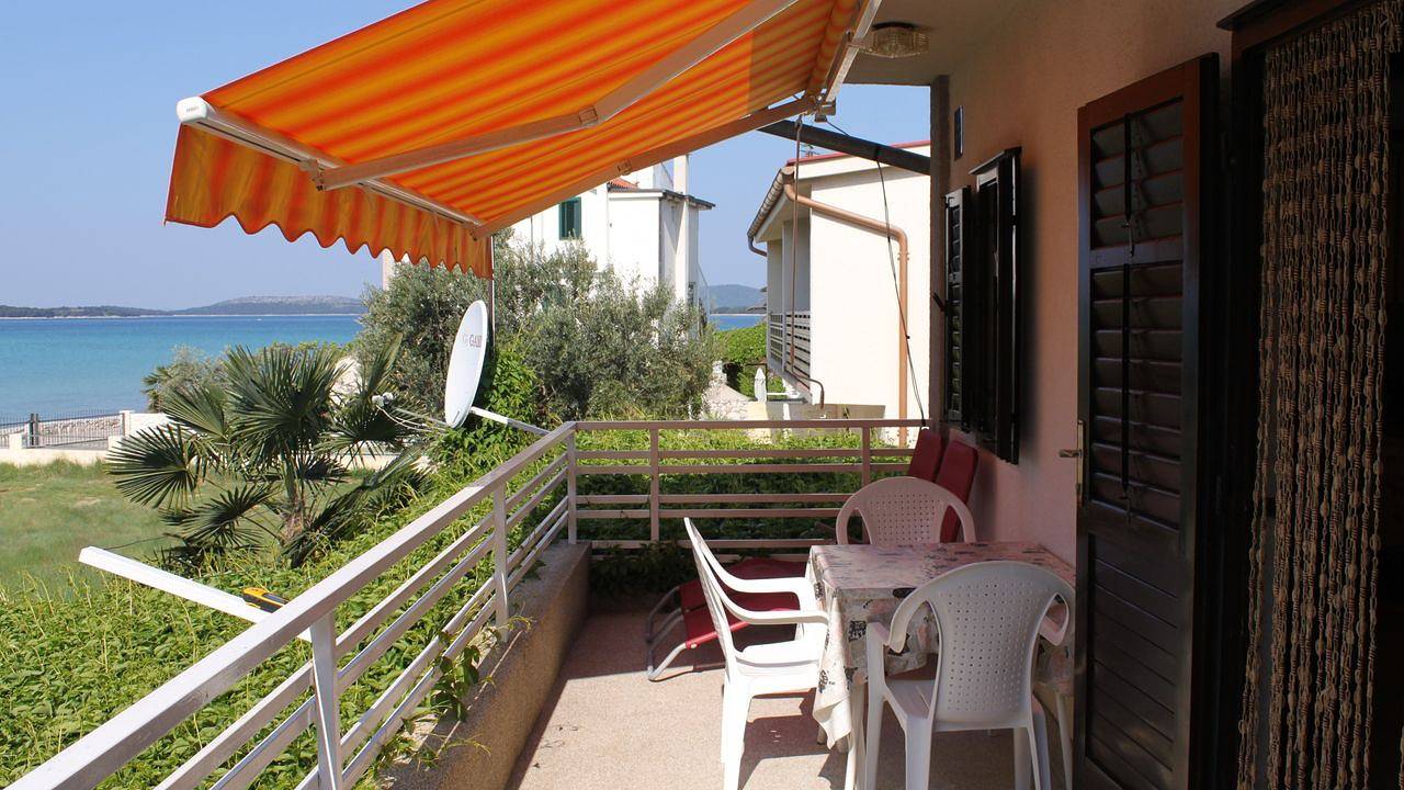 Ganze Ferienwohnung, Ferienwohnung für 4 Personen (47 m²) in Žaborić in Zaboric, Šibenik-Knin