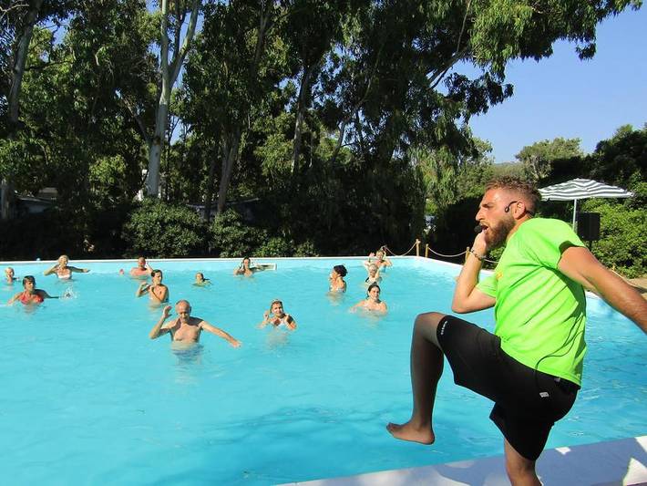 Camping für 4 Personen, mit Terrasse und Pool in Nord Sardinien