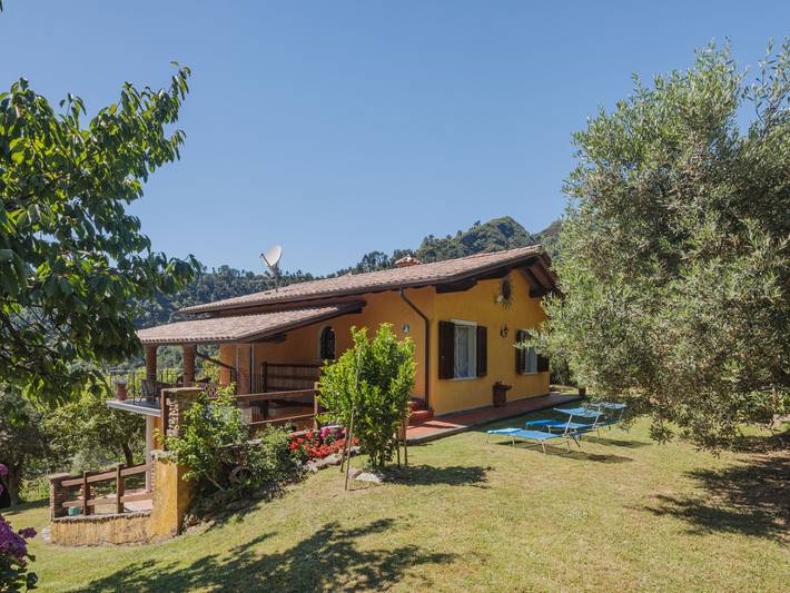 Dom dla 4 osób, z Balkon i Taras oraz Ogród w Versilia
