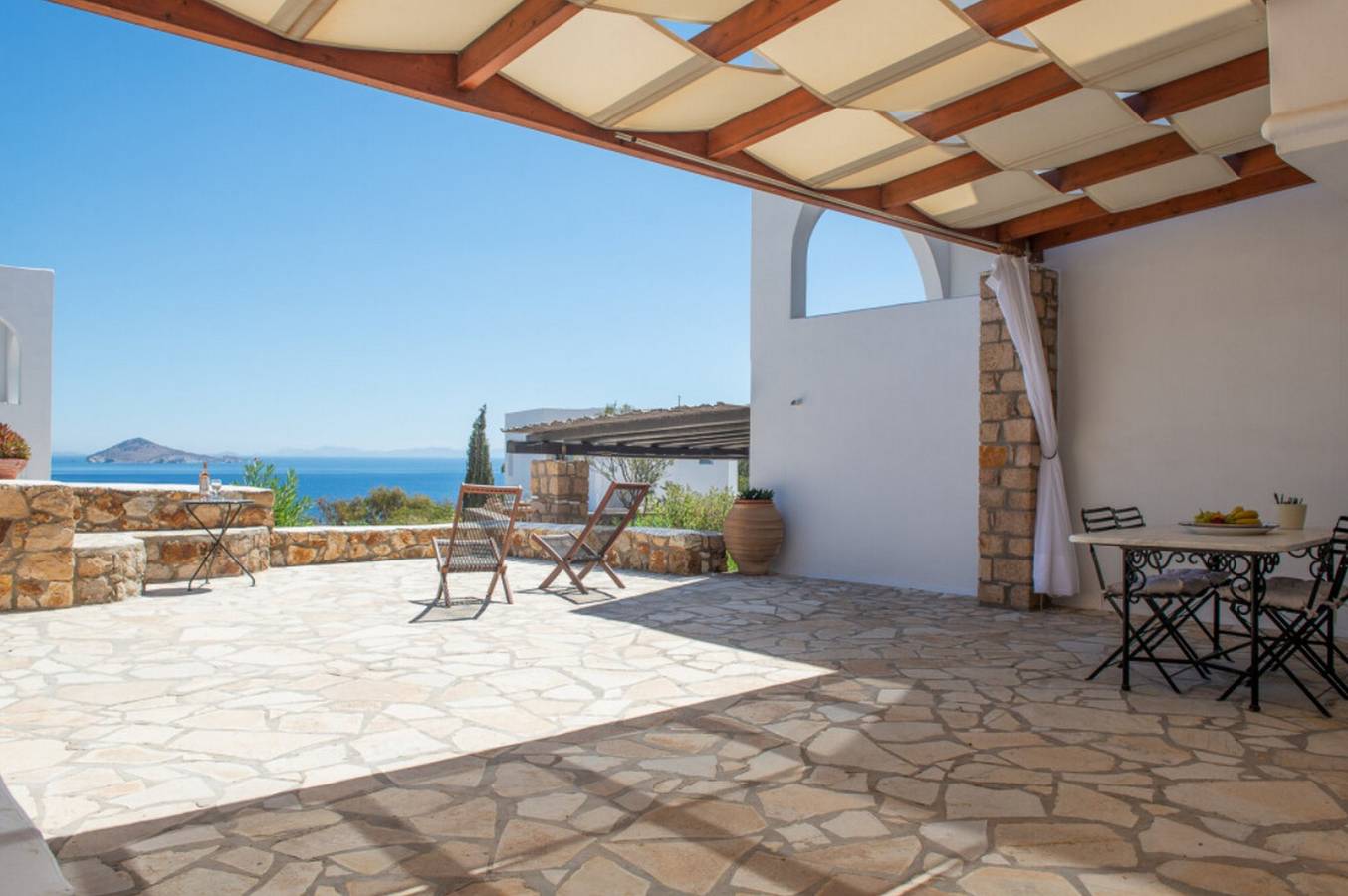 Magnificent Patmos Apartment | Island Escape Apartment | Breathtaking Sea Views | Private Furnished Terrace | Peaceful Outdoor Ambiance | Prime Location in Skala (Patmos), Dodecanese