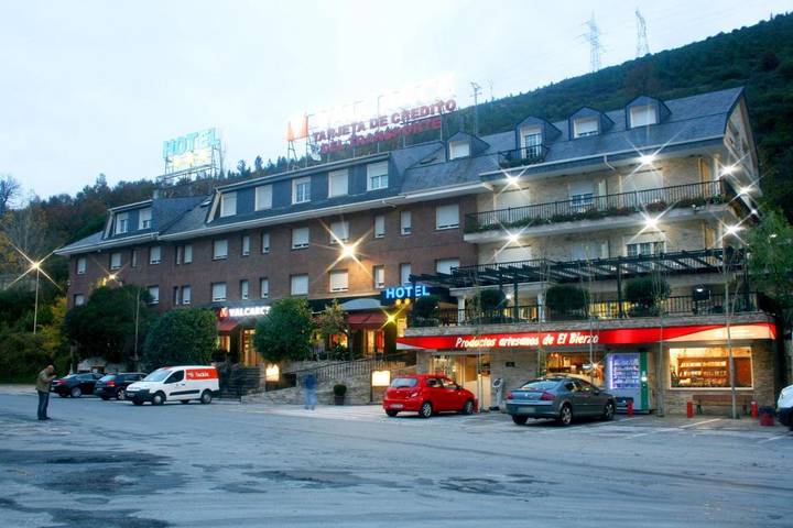 Hôtel pour 2 personnes, avec Terrasse à Vega de Valcarce