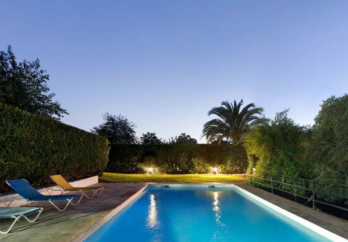 Casa rural con piscina para 4 personas, con Terraza y Jardín además de Piscina y Vistas en Córdoba
