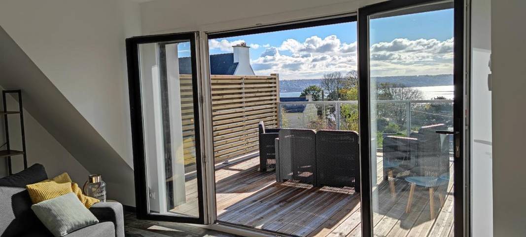 Location de vacances pour 6 personnes, avec balcon et vue, adapté aux familles dans Plage du Moulin Blanc - 2