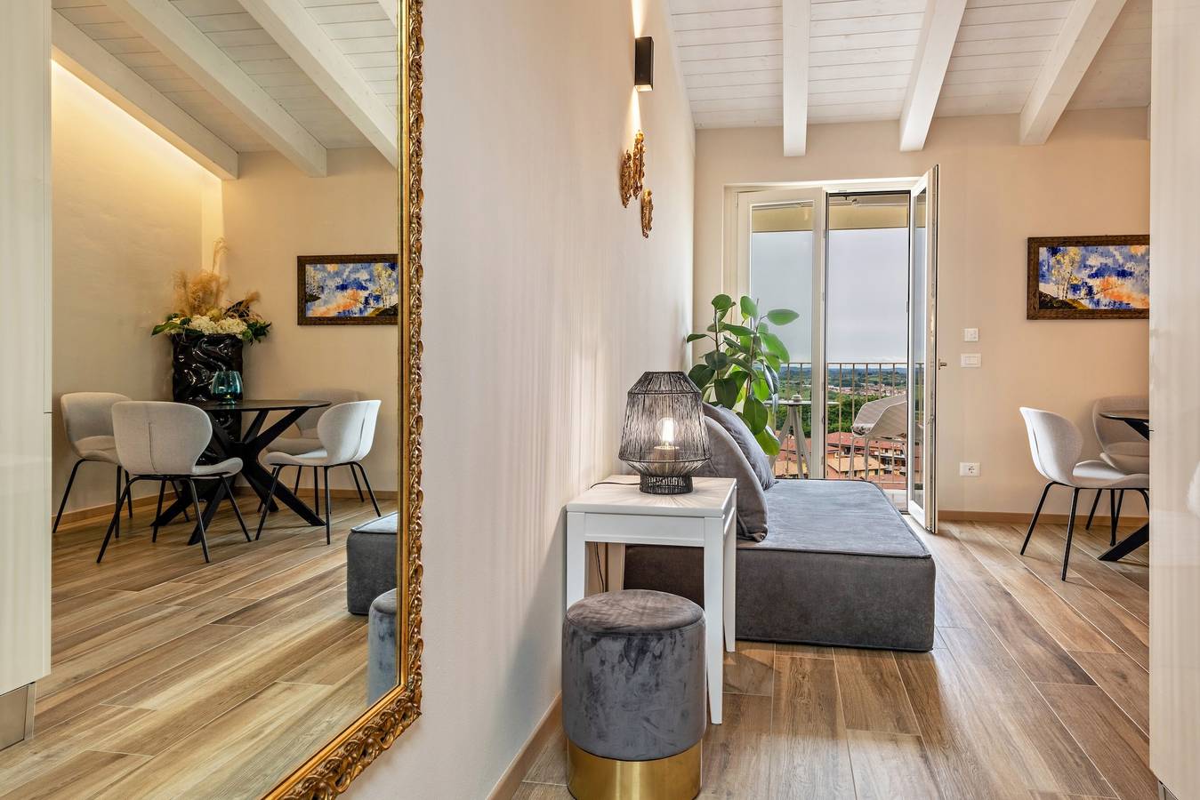 Appartamento intero, Appartamento "Lake View - vicino Bardolino con balcone 1" con vista lago, balcone e Wi-Fi in Cavaion Veronese, Prealpi Gardesane